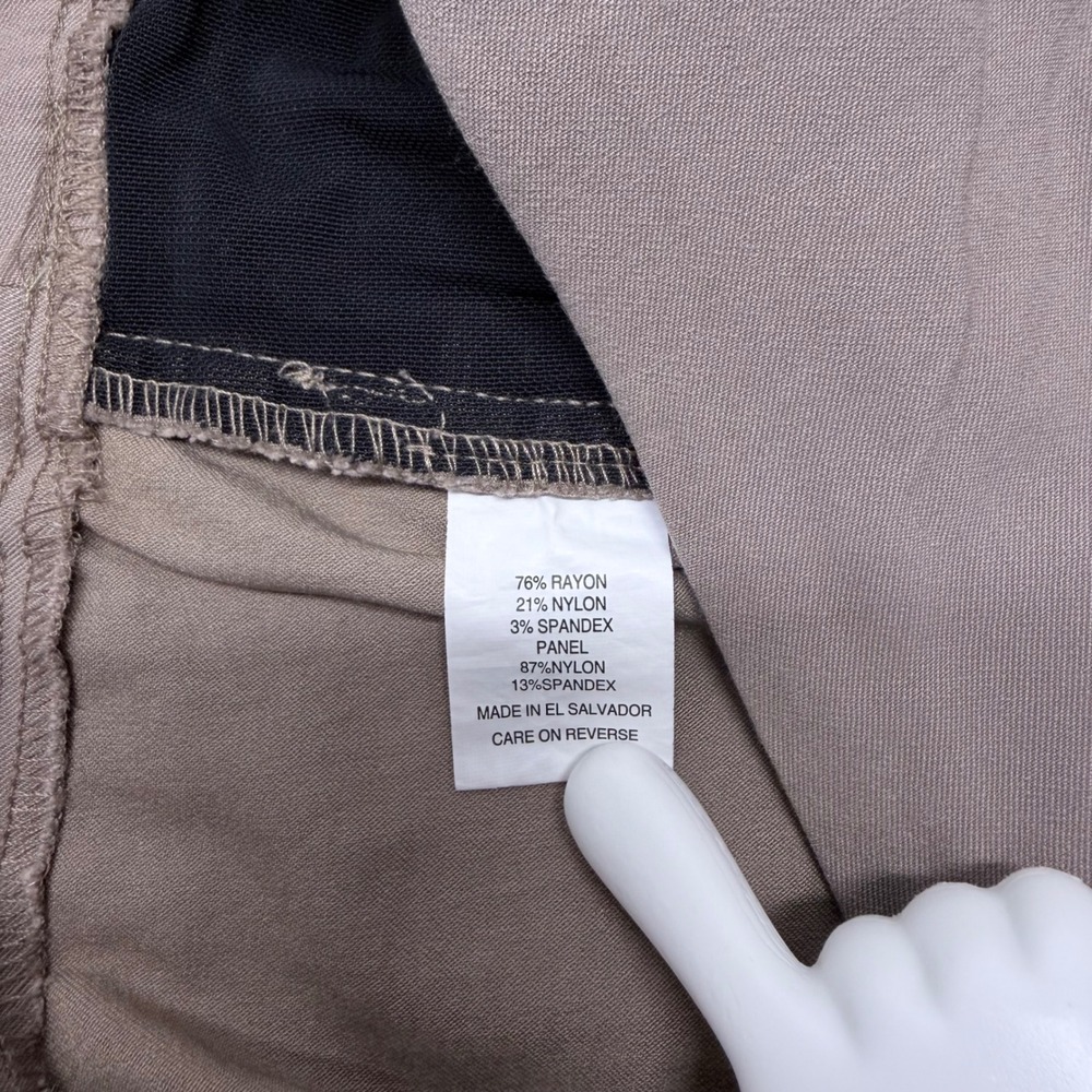 Briggs Womens Size 6 Tan Khaki Pull On Straight Leg Stretch Dress Pants Slacks - Picture 4 of 8